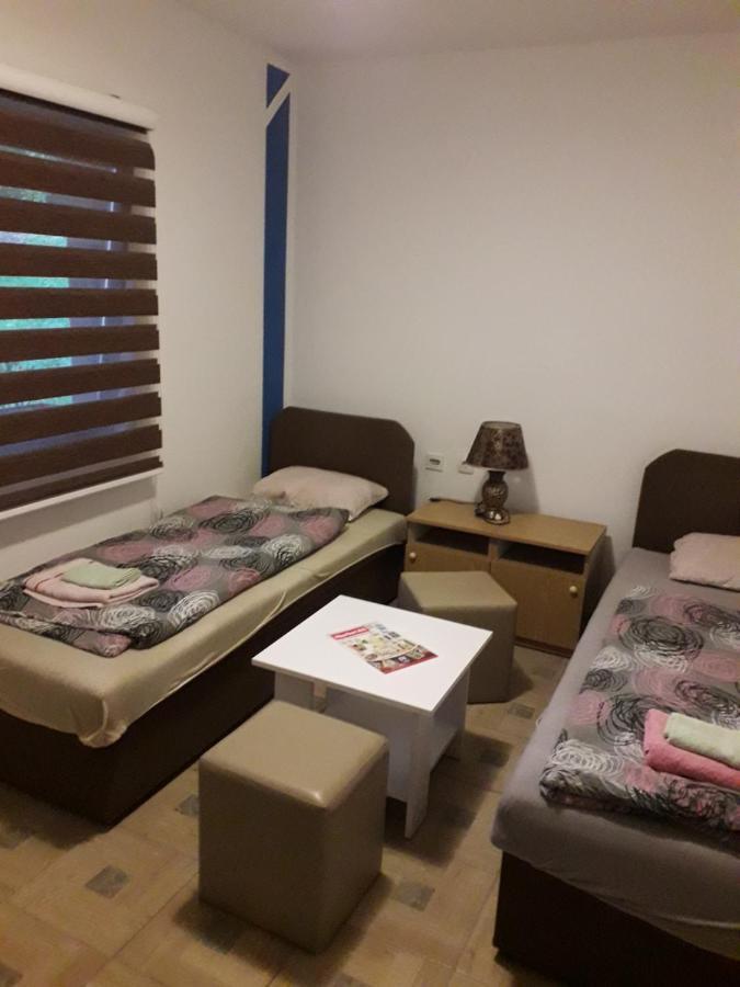 Hostel Topic Banja Luka Luaran gambar