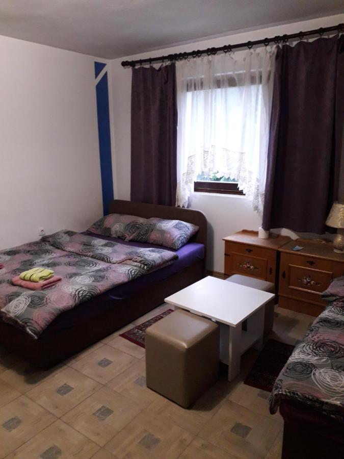 Hostel Topic Banja Luka Luaran gambar