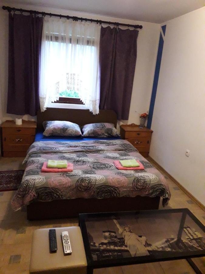 Hostel Topic Banja Luka Luaran gambar