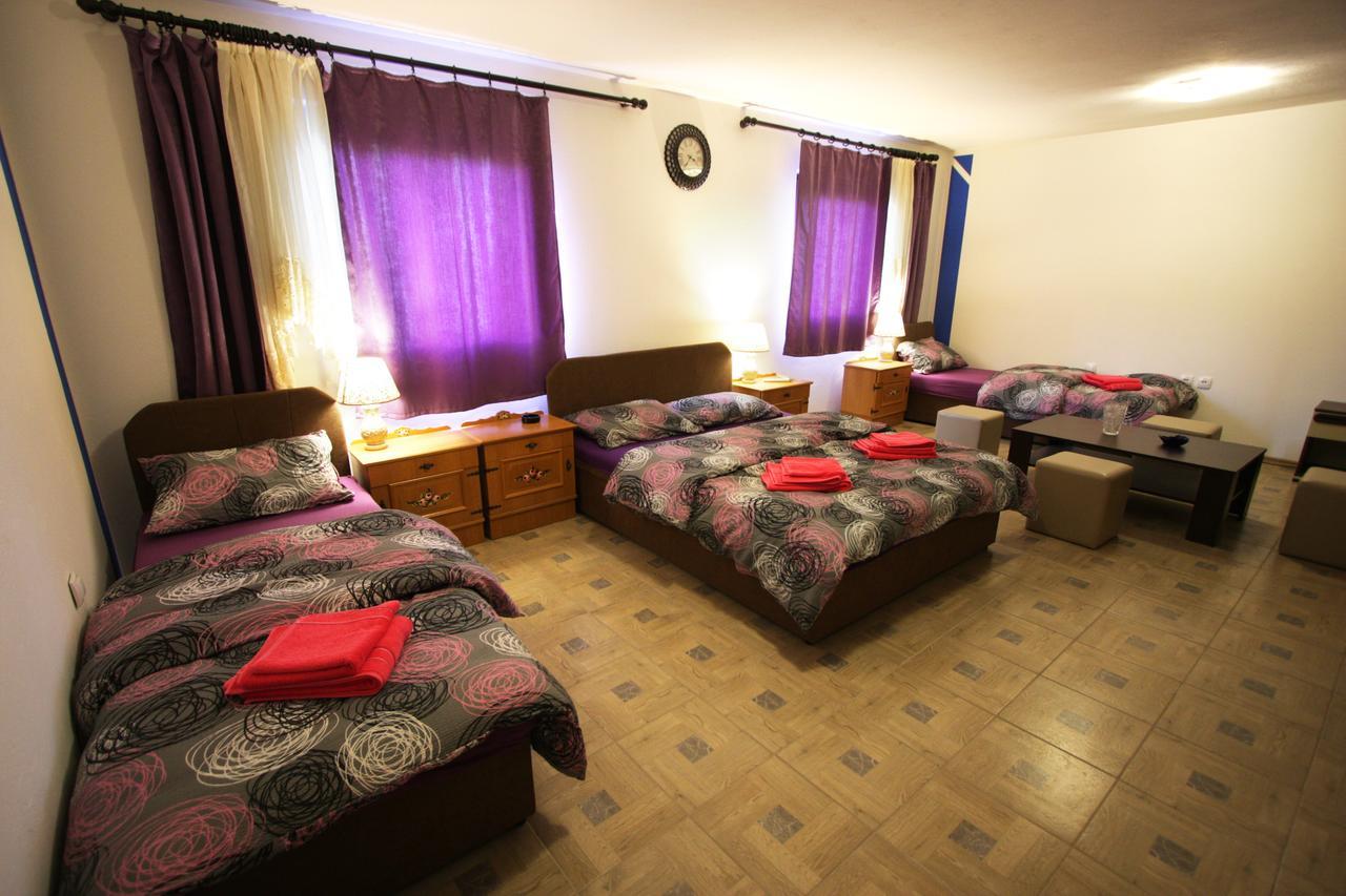 Hostel Topic Banja Luka Luaran gambar