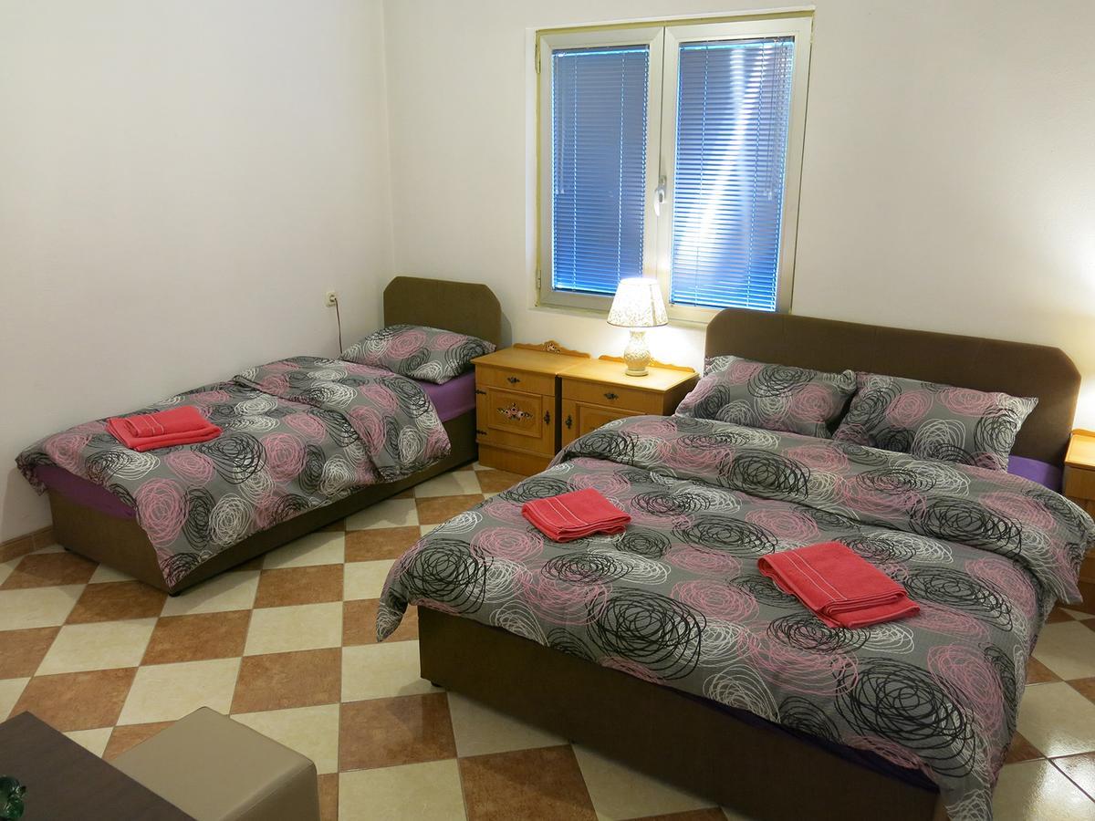Hostel Topic Banja Luka Luaran gambar