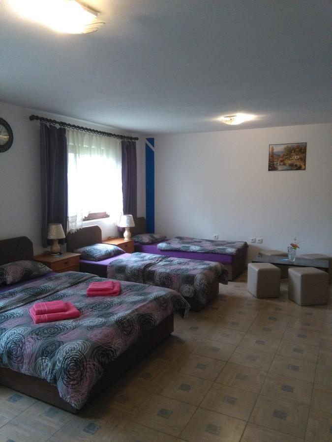 Hostel Topic Banja Luka Luaran gambar